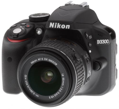 urgent sell nikon d3300 with 55-300mm lens